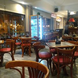 Caffe De La Plaza Resto Bar (Restaurantes en Merlo San Luis)