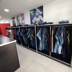 Isaias (Tiendas de ropa en Merlo San Luis)